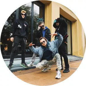 flipper floyd glam go!