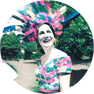 Flora Newbigin - Actress