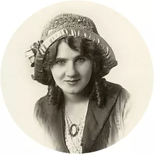 Florence Lawrence - Canadian-American film actress