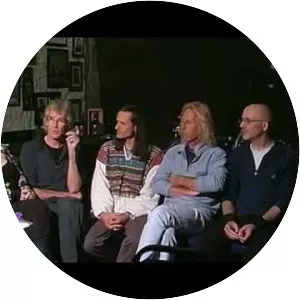 Florian PilkingtonMiksa