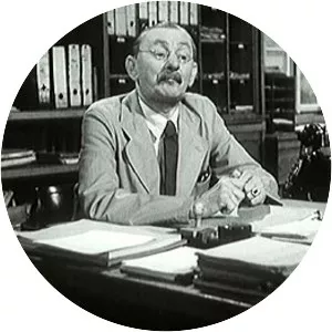 Focus, Please! - 1956 ‧ Comedy ‧ 1h 20m