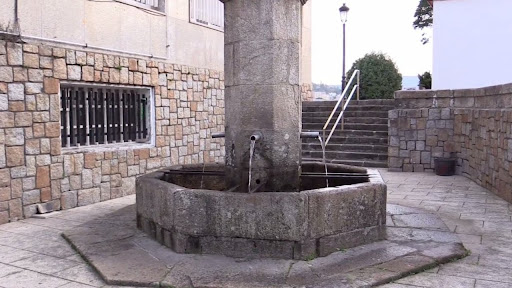 Fonte Dos Catro Canos - Drinking water fountain in Corcubion, Spain