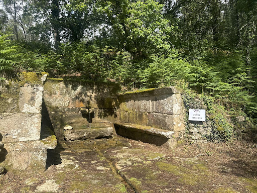 Fonte Pireiros - Historical landmark in Spain
