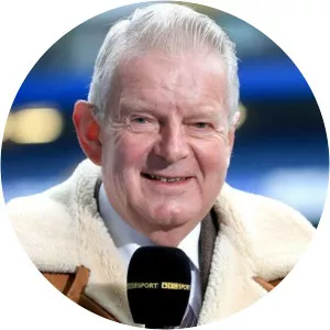 Football Commentator