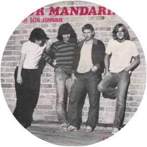 Four Mandarines - Rock band