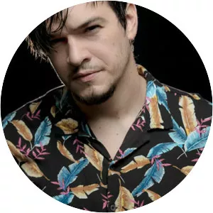 FractaLL - Musical artist