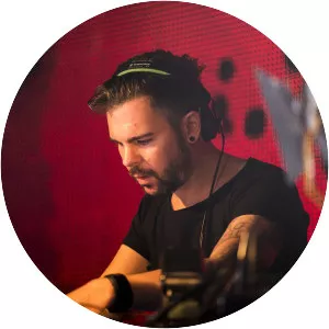 Fracture 4 - Musical artist