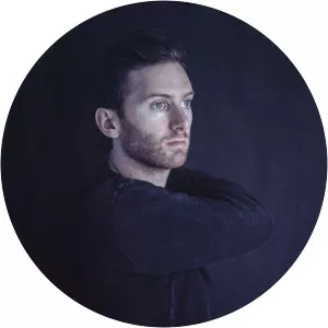 Fractures - Musical artist