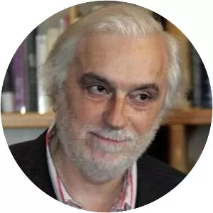 Francis Girod - French film director