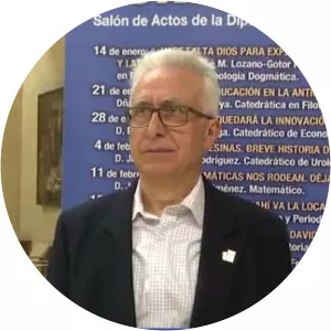 Francisco Mendoza Díaz-Maroto - Author