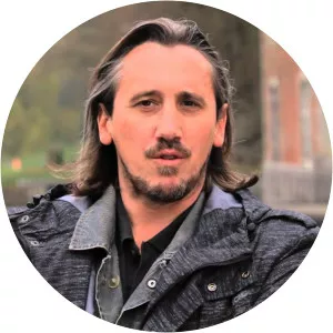 François-Xavier Vives - Director