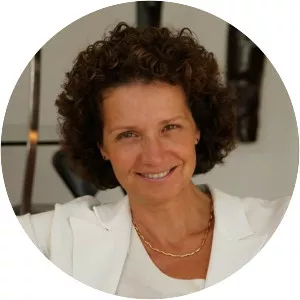 Françoise Guégot - Former Mayor of Mont-Saint-Aignan