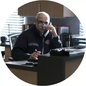 Frank Curry Sharp Objects