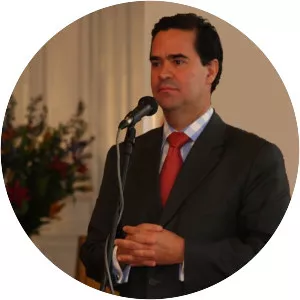 Frank Pearl González