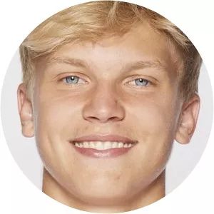 Frans Krätzig - Football player