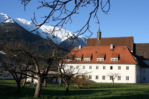 Franziskaner Kloster Telfs, Kirche St. Maria - Monastery in Telfs, Austria