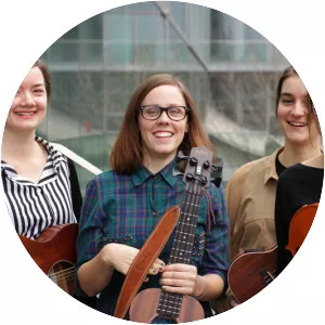 Fräulein Hona - Musical group