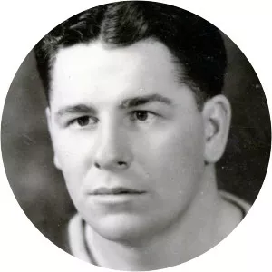 Fred Robertson - Ice hockey player