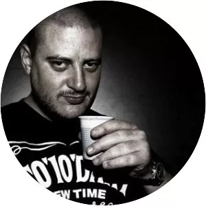 Freko Ding Musician - Musical artist