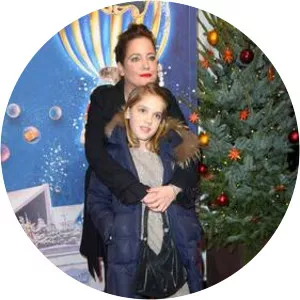 Frieda Besson - Muriel Baumeister's daughter