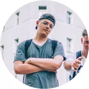 Fruchtmax & Hugo Nameless - Musical group