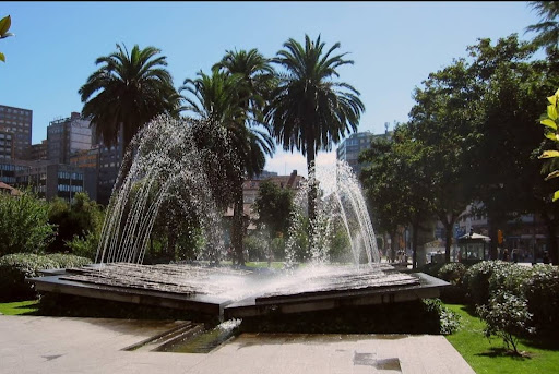 Fuente Plaza Europa - Tourist attraction in Gijon, Spain