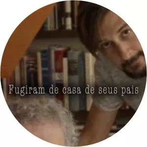 Fugiram de Casa de Seus PaisSince 2017
