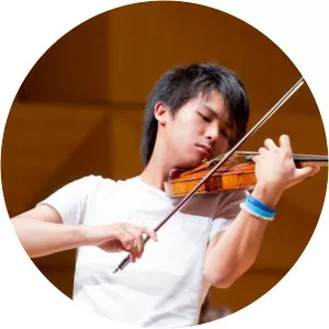 Fumiaki Miura - Violinist