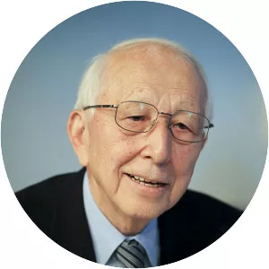 Fumihiko Maki