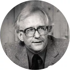 Fumiko Nishimura - Author ‧ Johan Galtung's wife