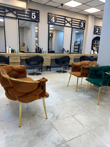 Funda Coiffeur - Hairdresser in Istanbul