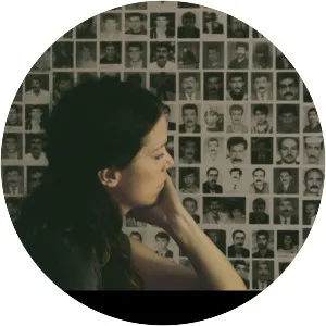 Future Lasts Forever (Gelecek Uzun Sürer)