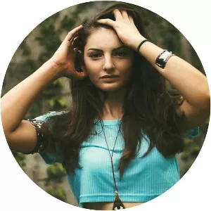 G Elenil - Musical artist