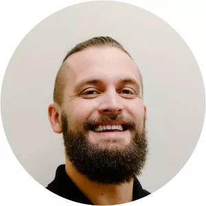 Gabe Linehan - American football tight end