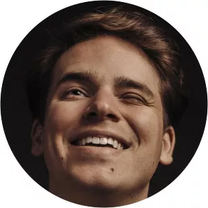 Gabriel Gundacker - Musical artist