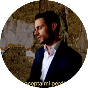 Gabriel Tumbak - Musical artist