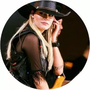 Gaby Violeira - Musical artist