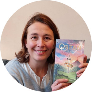 Gaelle Tertrais - Author