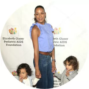 Gaia Jissel Ramirez Land photograph