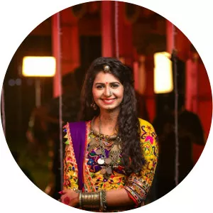 Gaman Santhal, Kinjal Dave