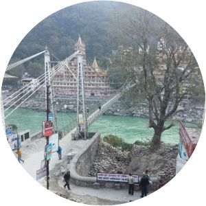 ganga aarti laxman jhula