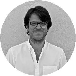 Gareth Dunnet Alcocer - Director