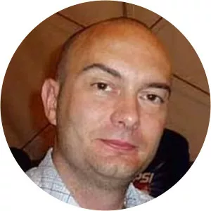 Gary Frank - British comics artist