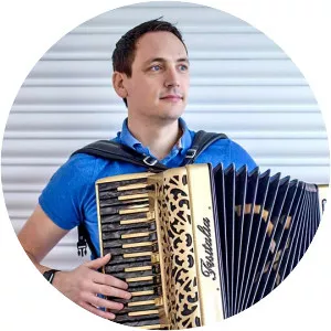 Gary Innes - Scottish musician