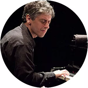 Gary Versace - Singer