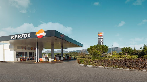 Gasolinera Repsol - Gas station
