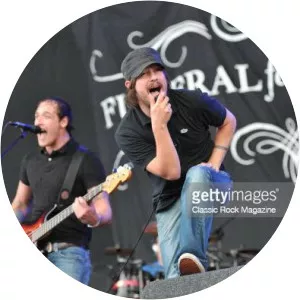 Gavin Burrough Musician - Singer