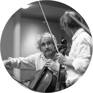 gawain glenton albert brüggen - Musical artist