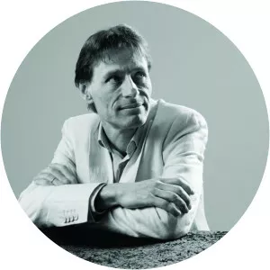 gawain glenton vincent van laar - Musical artist