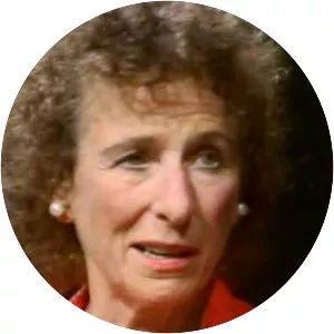 Gay Gaer Luce - Writer